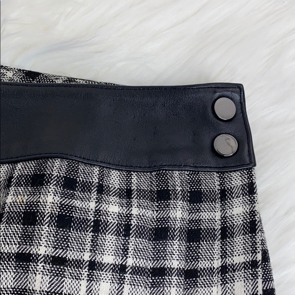 Anne Klein Plaid Mini Skirt - Picture 4 of 9